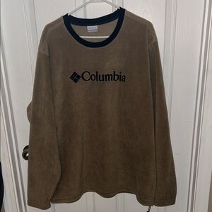 Columbia Brown Fleece shirt
